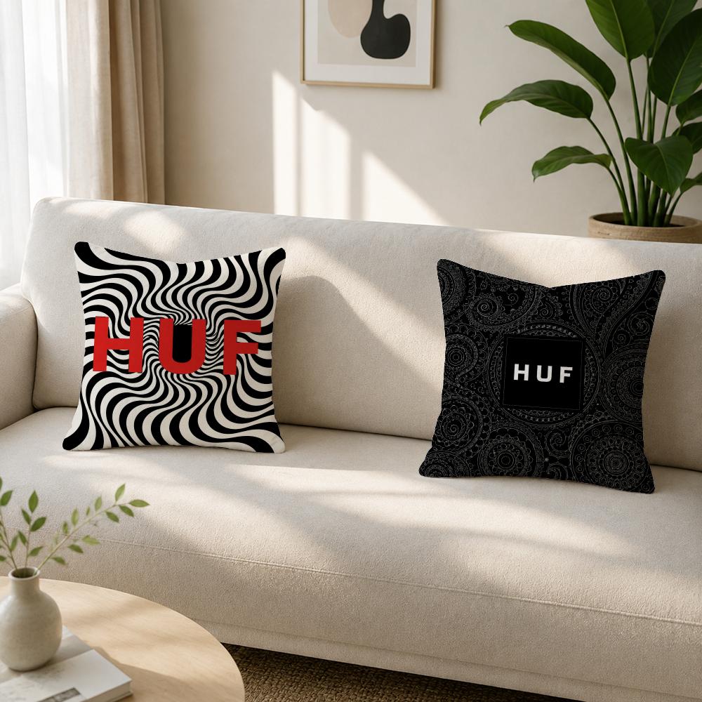 Streetwear Brand HUF Cushion C - đánh giá và giá Streetwear Brand Home Decor