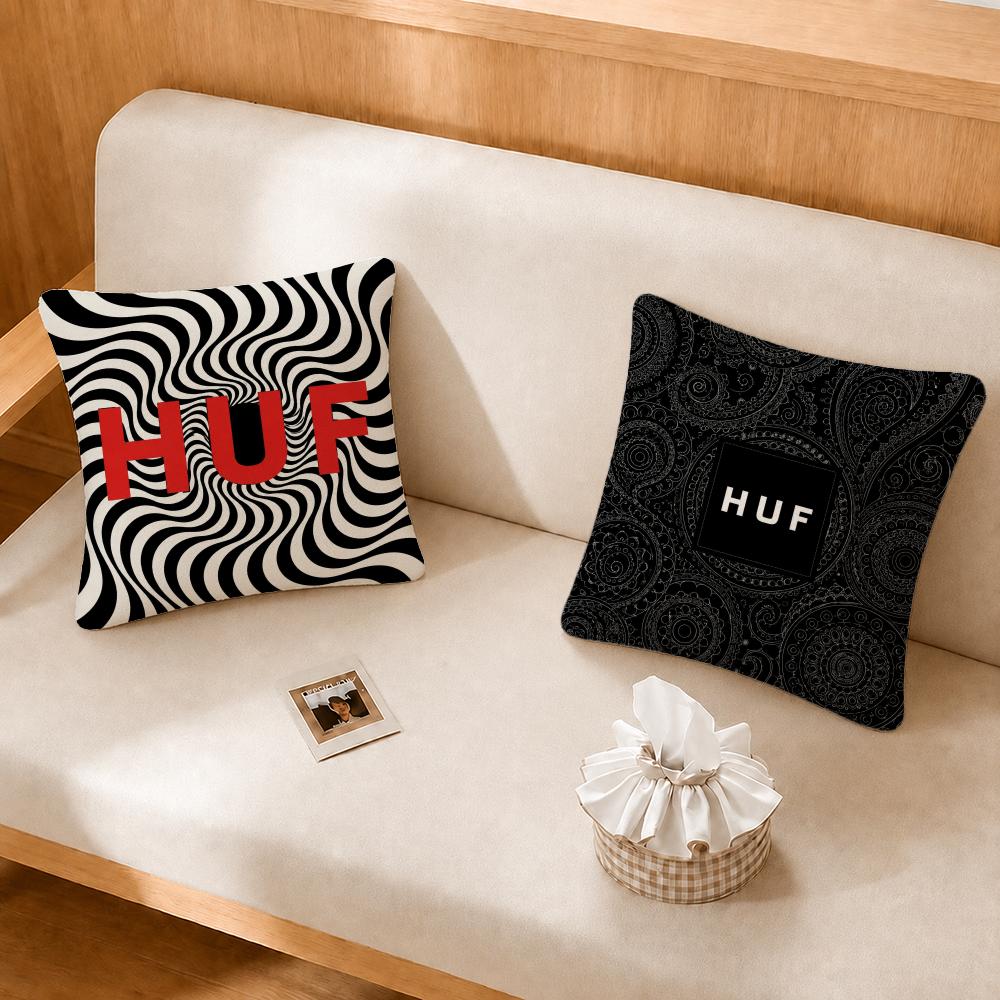 Streetwear Brand HUF Cushion C - đánh giá và giá Streetwear Brand Home Decor